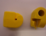Isolator 10 mm. gul, for tråd.